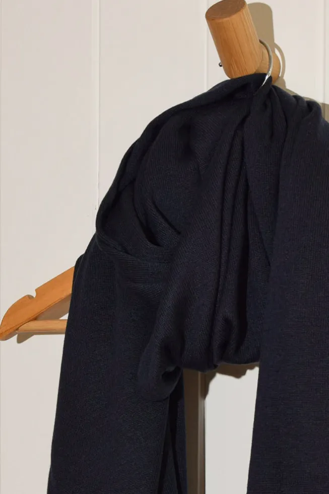Bamboo & Recycled Cashmere Wool Travel Wrap - Dark Navy