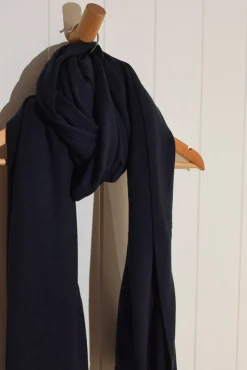 Bamboo & Recycled Cashmere Wool Travel Wrap - Dark Navy