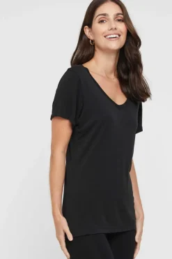 Classic V Neck - Black