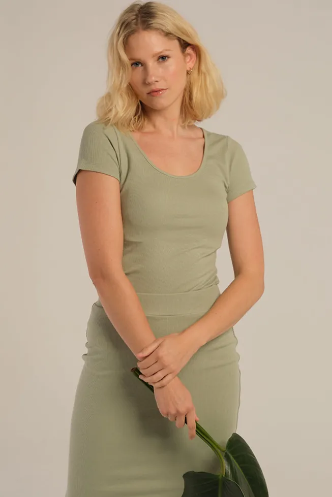 Essential Scoop Tee - Sage